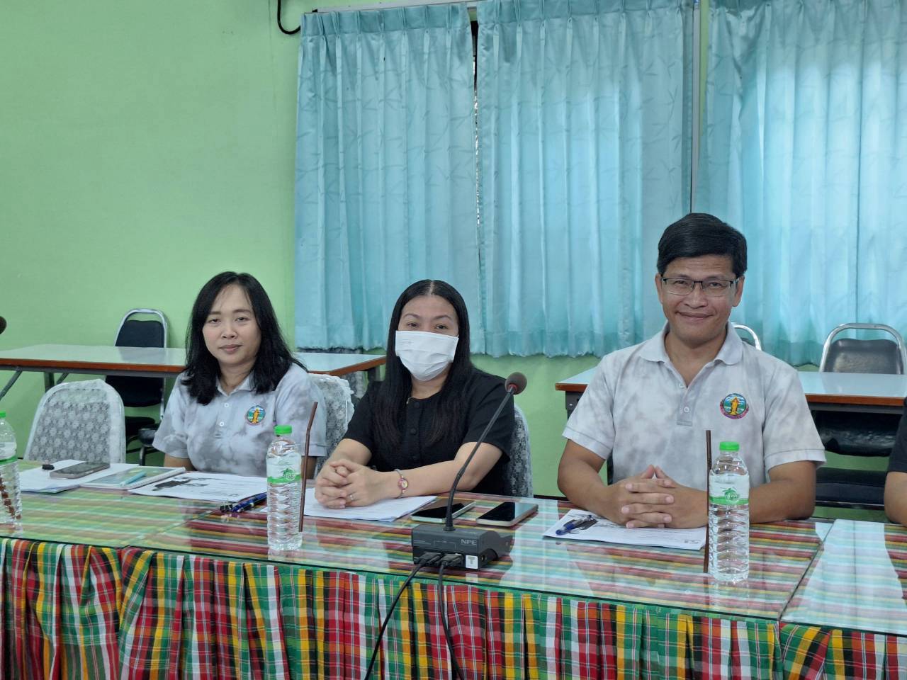 title - ผู้ตรวจราชการ ส.ป.ก. ลงพื้นที่จังหวัดหนองบัวลำภู ประชุมติดตามความก้าวหน้าผลการดำเนินงาน พร้อมตรวจเยี่ยมให้กำลังใจเกษตรกรแปลงใหญ่พืชผักและสมุนไพร 